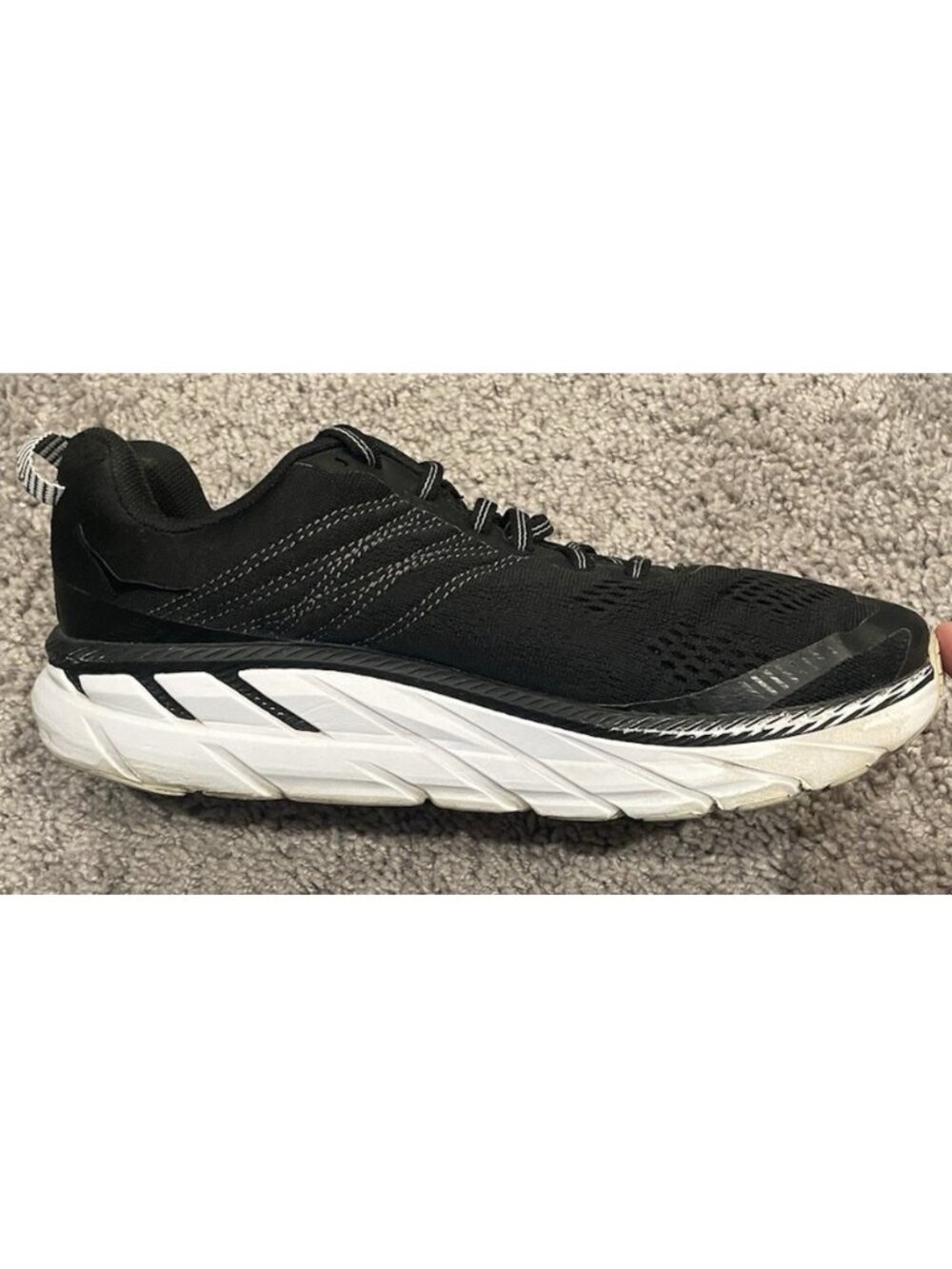 Hoka One One Women's Clifton 6 Size 9 Black White Running Shoes Sneakers
